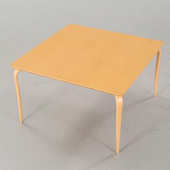 BRUNO MATHSSON, soffbord, "Annika", Bruno Mathsson International, modell formgiven 1936.