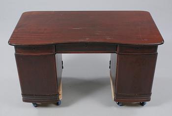 SKRIVBORD, jugend, omkring 1910.