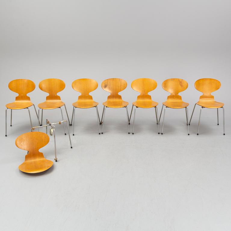 ARNE JACOBSEN, 8 st stolar, "Myran", Fritz Hansen, 1960-tal.