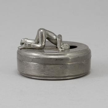 A pewter box by Widerholm & Dahlberg, Eskilstuna, Sweden. 1930's/40's.