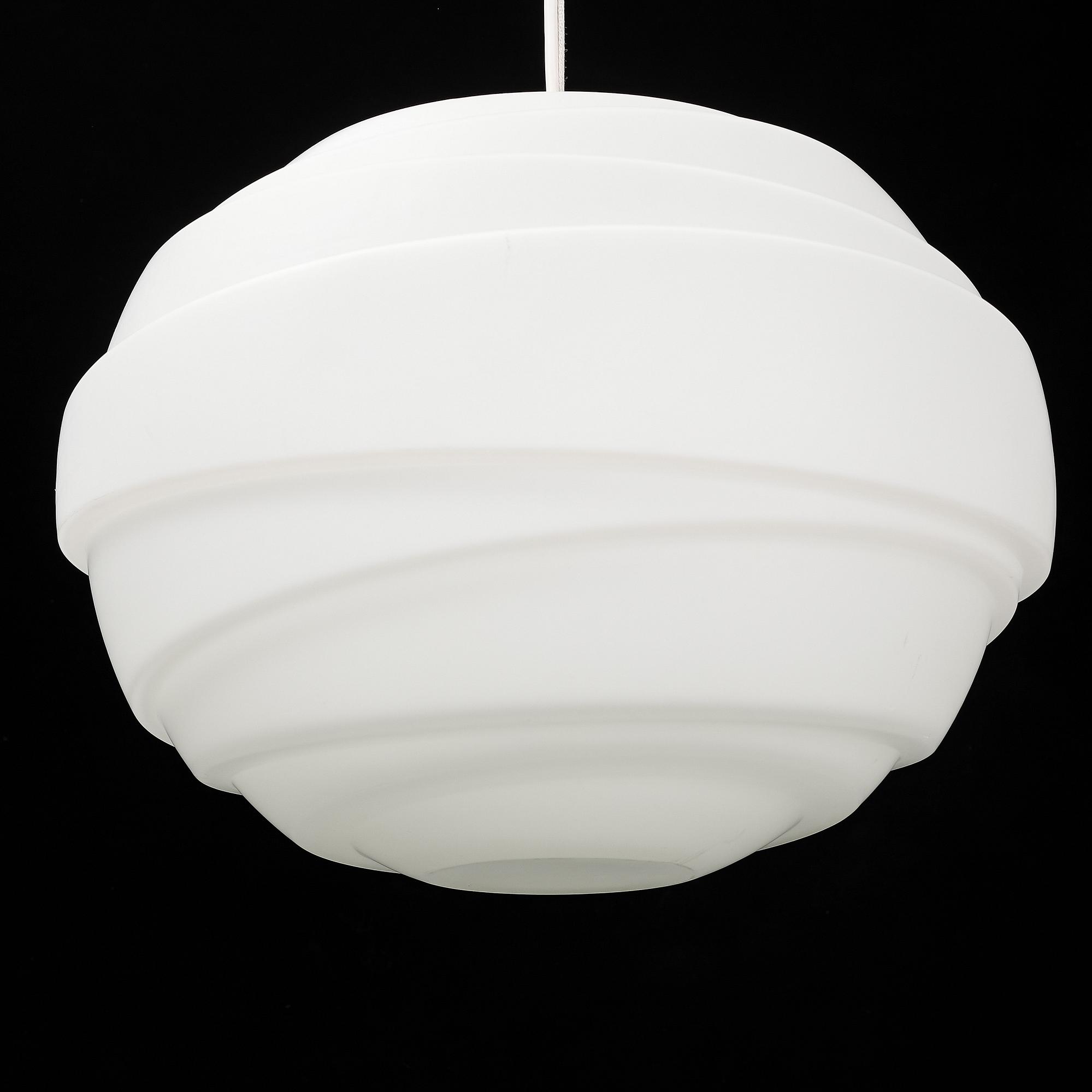 Atomheart, a 'Lightyears' ceiling lamp.