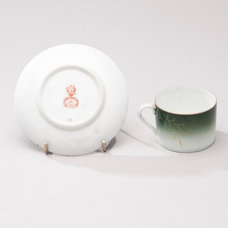 KAFFEKOPP med FAT, porslin, Gardner 1880-1890.