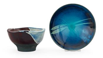 Two Wilhelm Kåge 'Farsta' stoneware bowls, Gustavsberg 1936 and 1939.