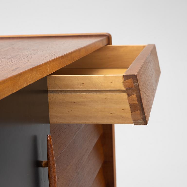 Nils Jonsson, sideboard, Troeds, Bjärnum, 1950/60-tal.