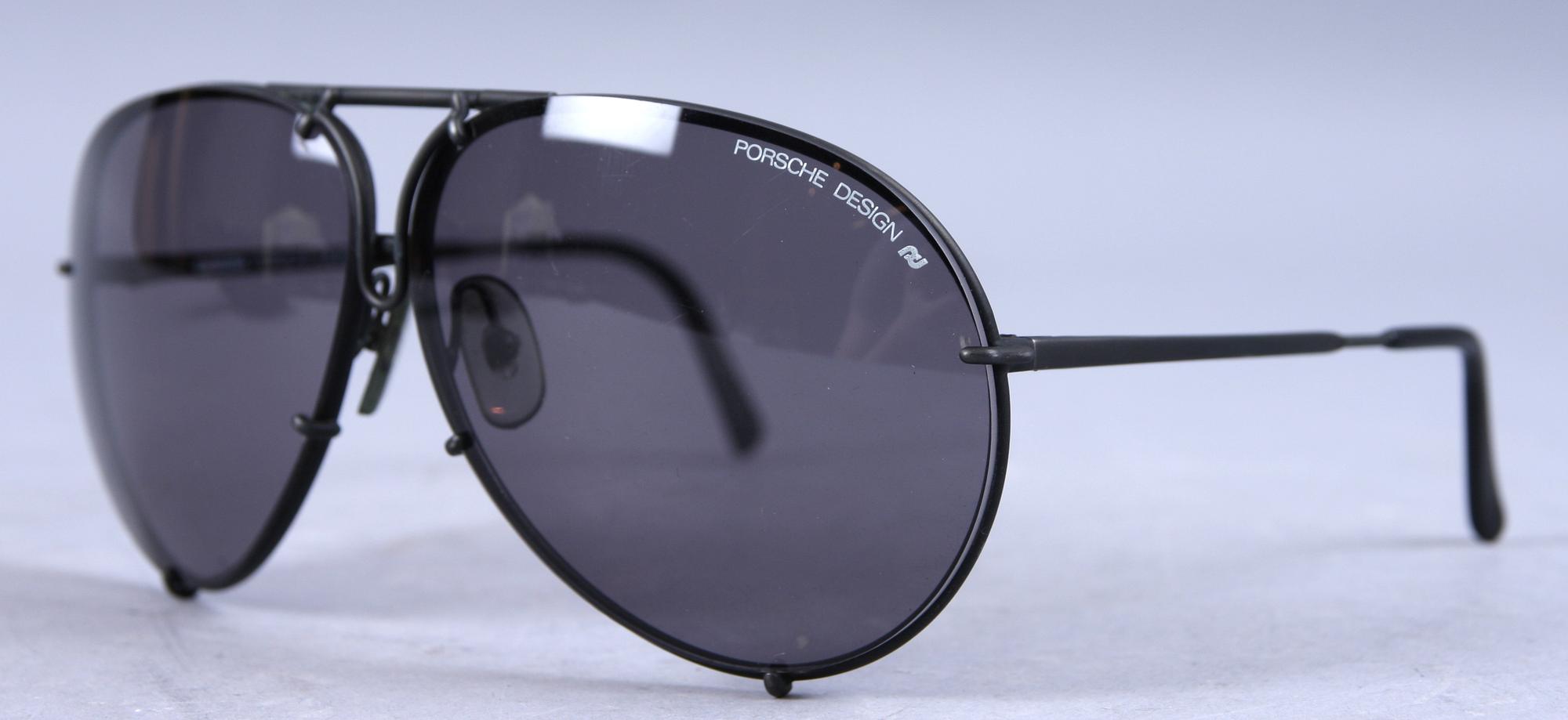 SOLGLASÖGON, Porsche design.