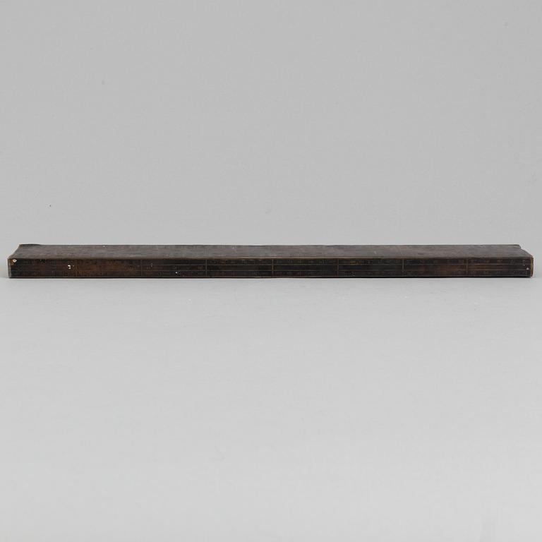 A Chinese brass weight/measurement, circa 1900.