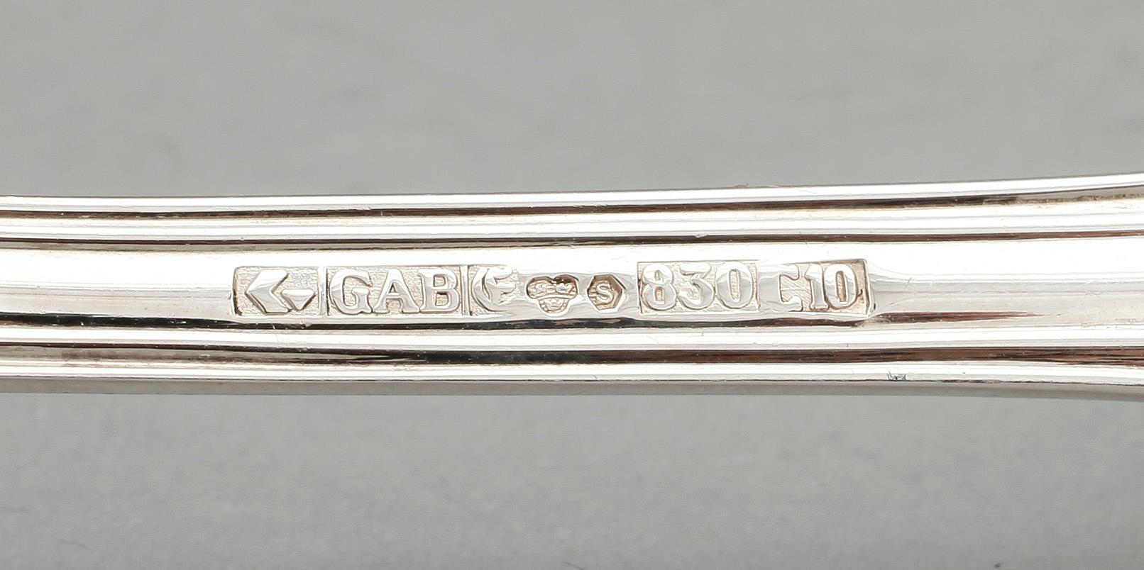 BESTICKSDELAR, 35 delar, silver, GAB, modell Olga. GAB, 1977. Tot vikt (inkl knivar, vars blad är rostfria) 1801 gram.