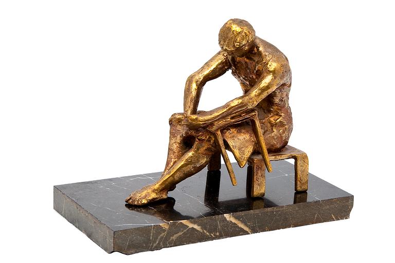 Matti Haupt, A MAN SITTING.
