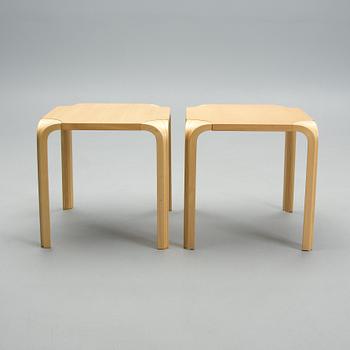 ALVAR AALTO, A PAIR OF STOOLS. X601. Artek. 1960/70´s.
