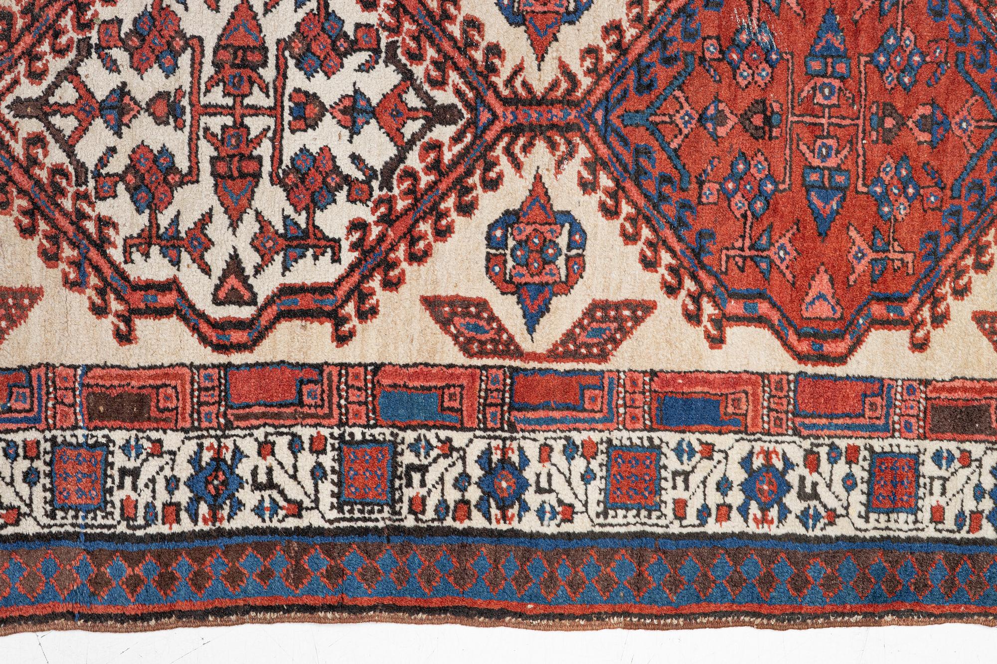 Gallerimatta, Sarab, ca 315 x 90 slitage.