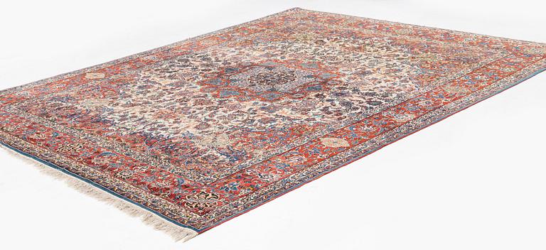 Matta, semiantik Isfahan, ca 352 x 256 cm.