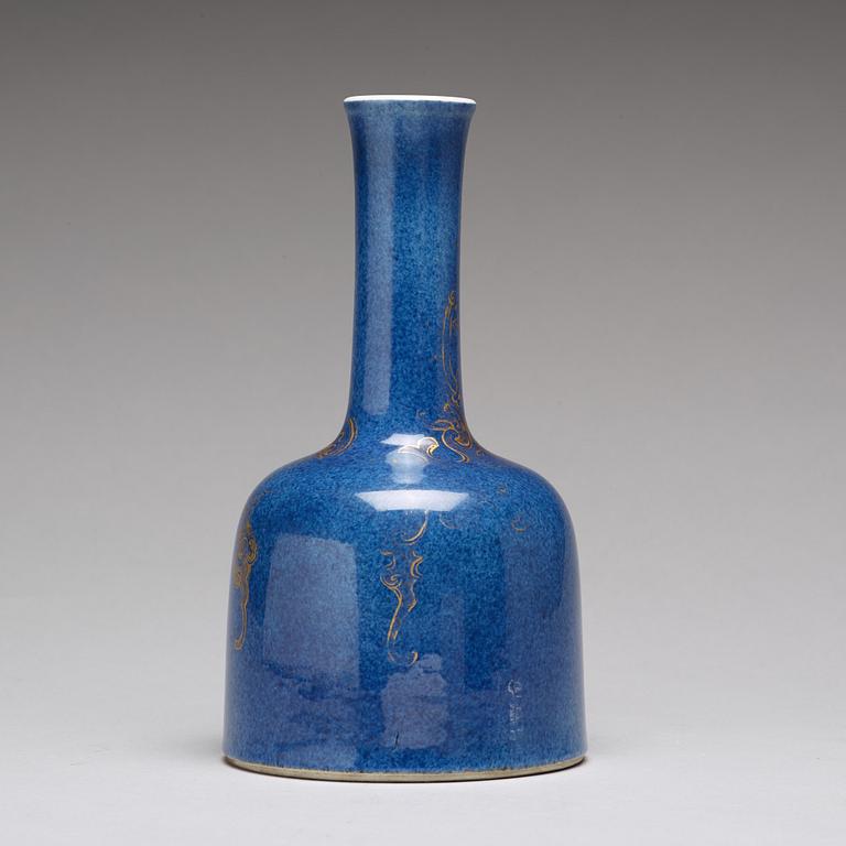 VAS, porslin. Qingdynastin, 1700-tal.