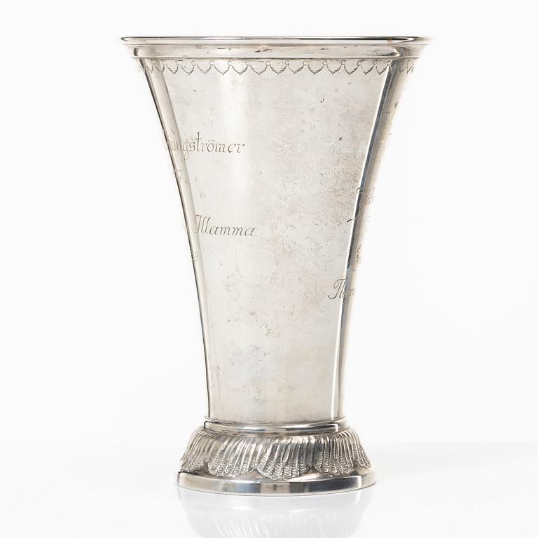 A silver beaker, Bernhard Hertz, Stockholm, Sweden, 1916.