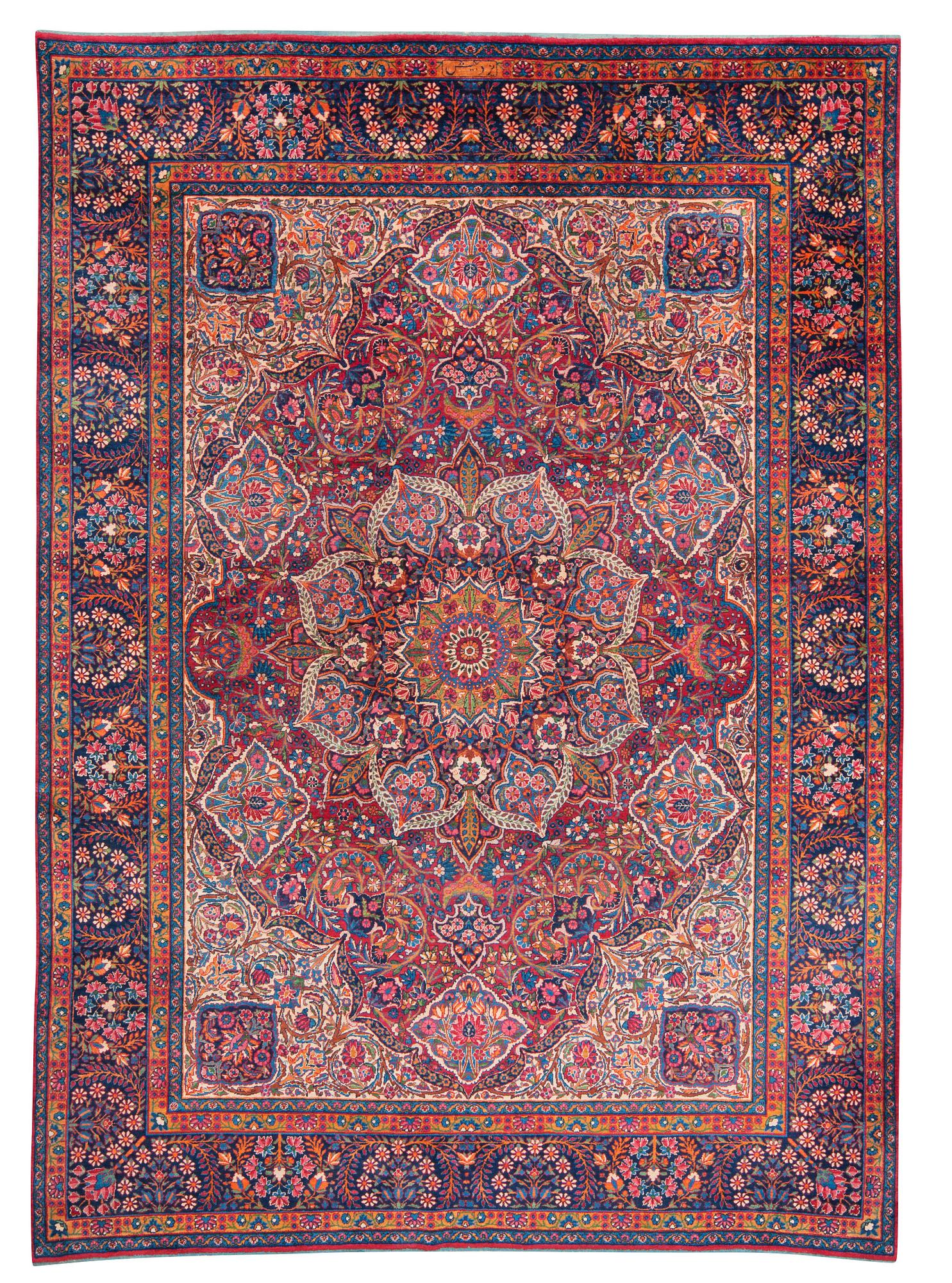 SEMI-ANTIQUE YAZD. 355,5 x 254,5 cm (as well as approximetley 1,5 cm blue flat weave at each end).