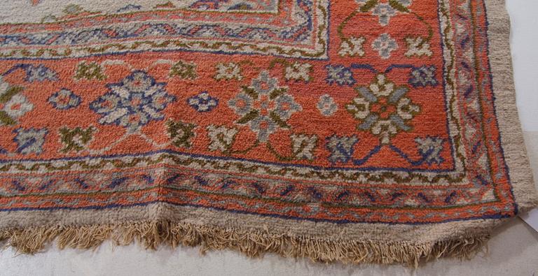 MATTA. Semiantik Turkisk. Ca 434 x 345.