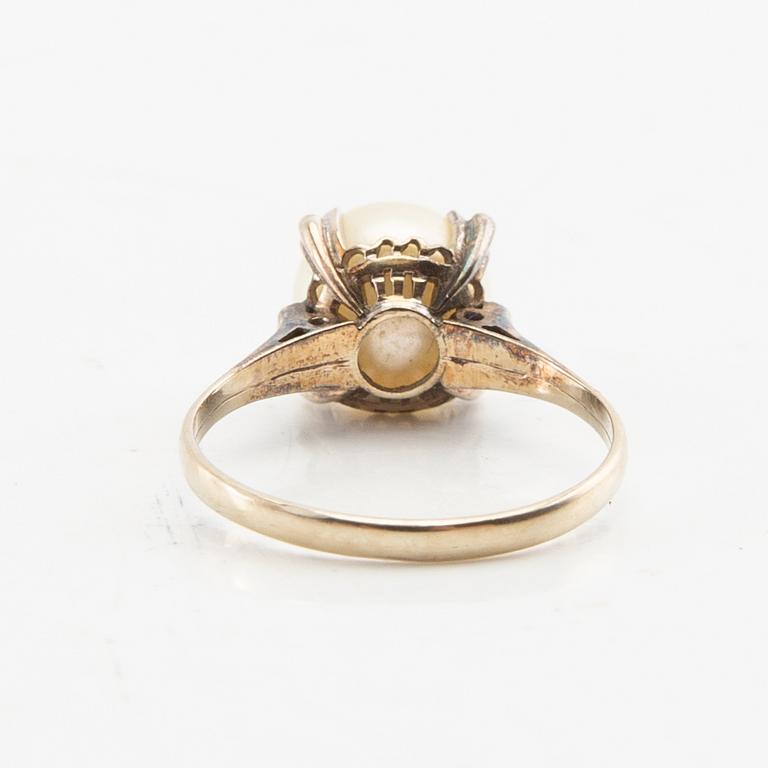 Ring, 14K gold with pearl.