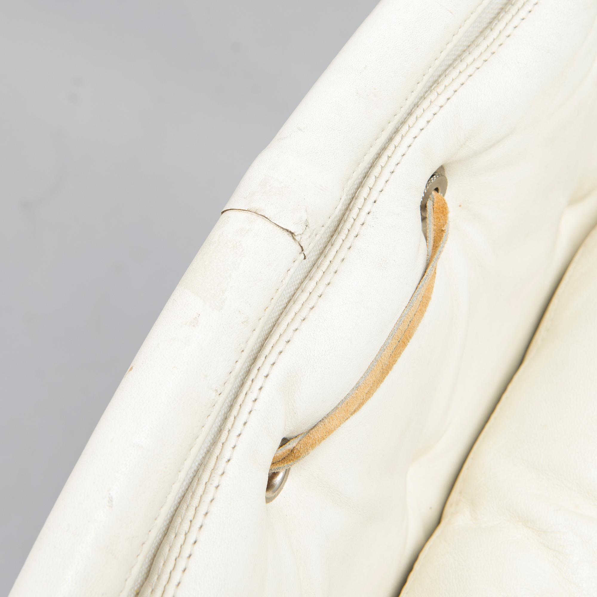 BRUNO MATHSSON, FÅTÖLJ "Jetson", Dux, 1900-talets andra hälft.