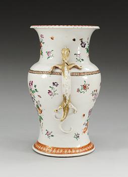 URNA, kompaniporslin. Qing dynastin, omkring 1800.