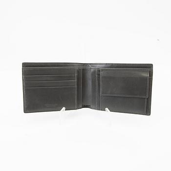 Bottega Veneta wallet.