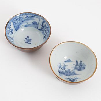 A set of two blue and white capuciner glazed cups, Qing dynasty, Qianlong (1736-95).