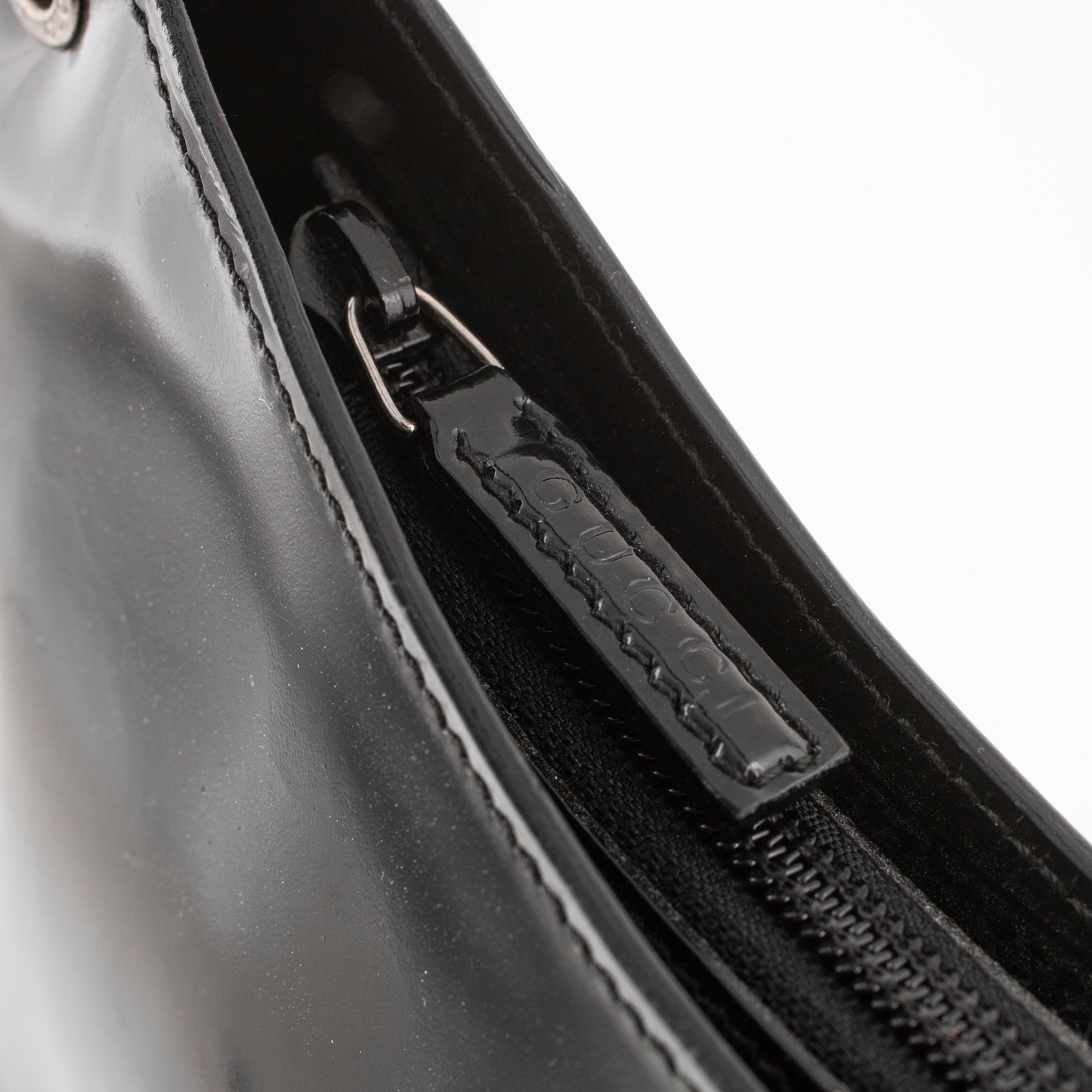 Gucci, a black leather 'Bamboo' bag.