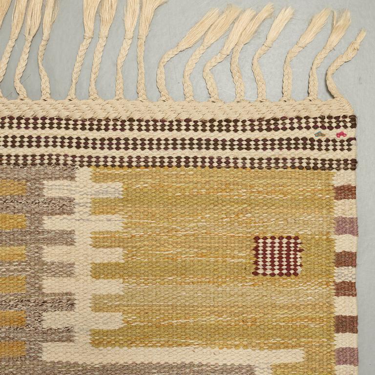 Marianne Richter, MATTA, "Gula havet", rölakan, ca 527 x 288,5 cm, signerad AB MMF MR.
