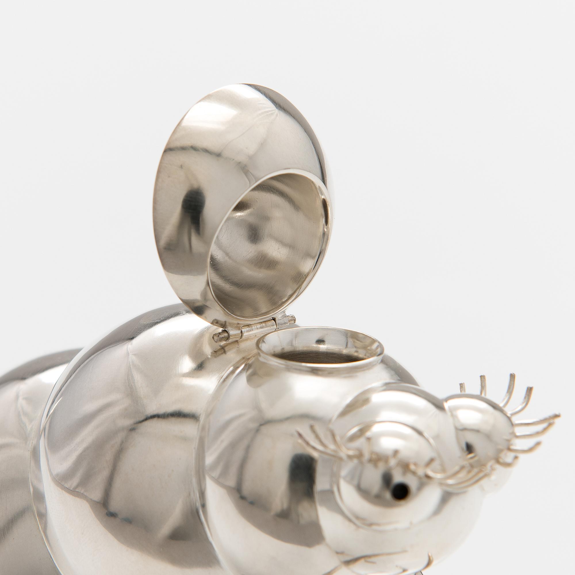 A sterling silver liquor decanter "Caterpillar". Ru Runeberg 2015.