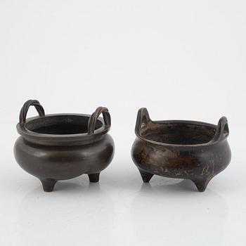 Two bronze incense burners, China, 20th century.