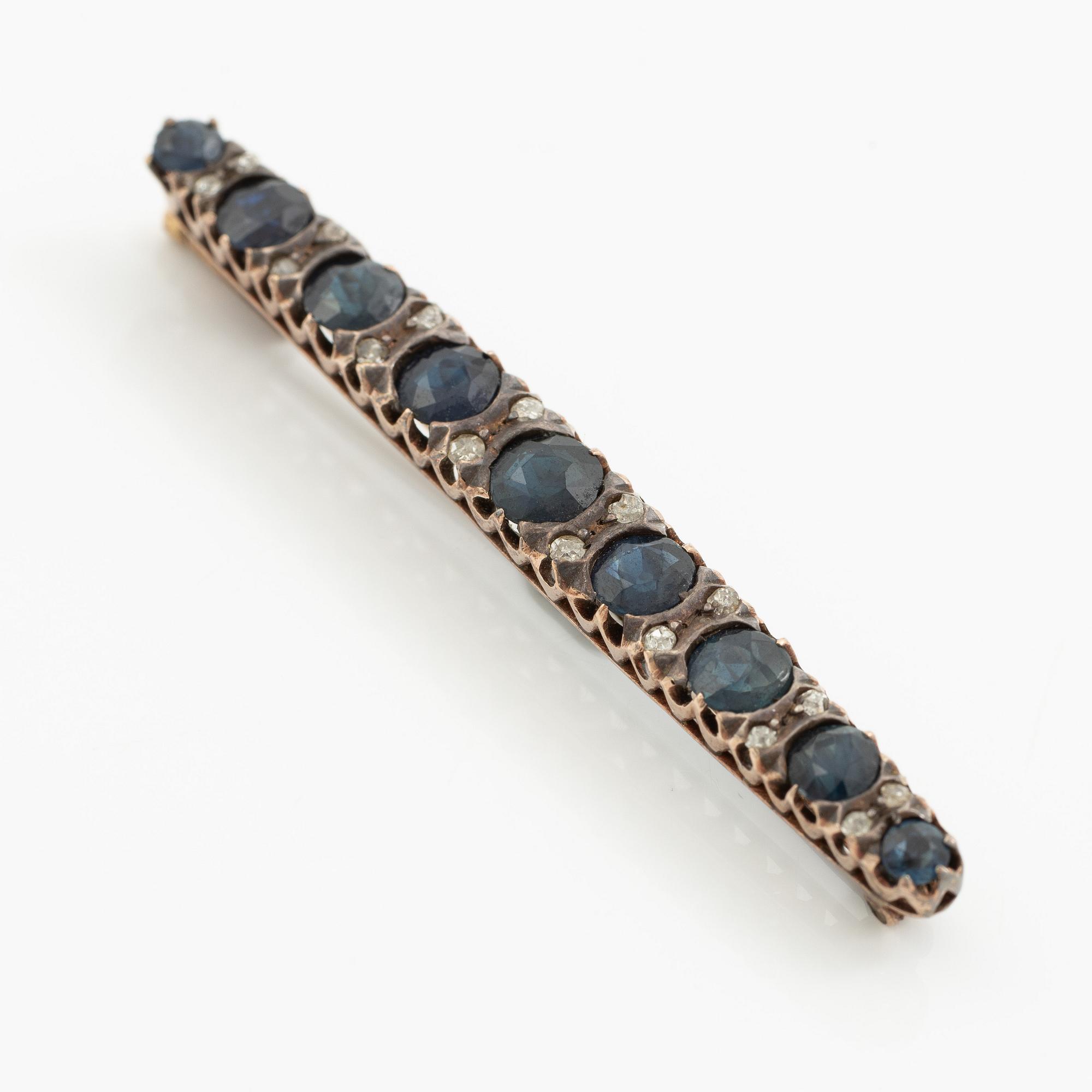 Brooch, 14K gold with sapphires and old-cut diamonds.