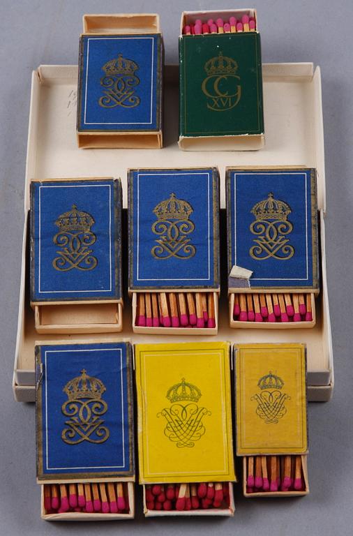 KUNGLIG MENU SAMT TÄNDSTICKSASKAR, Sverige, 1940-70-tal.