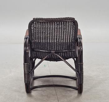 KORGSTOL, 1900-talets första hälft.