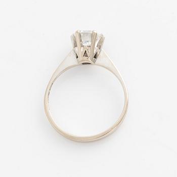 Ring, med briljantslipad diamant.