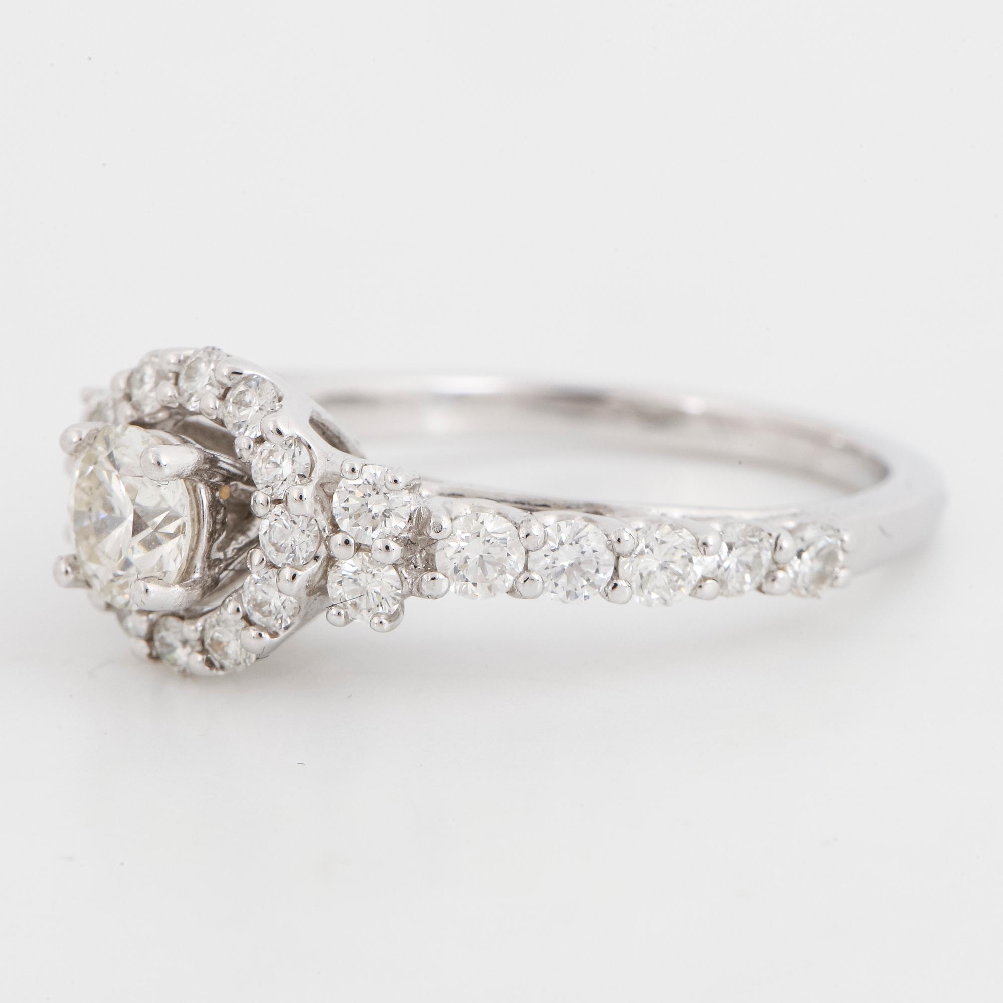 Brilliant-cut diamond ring.