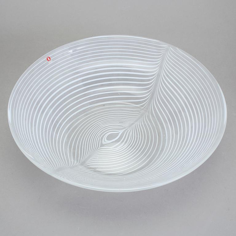 SKÅL, glas, Oiva Toikka, Iittala och Fyrklövern, upplaga om 799 exemplar.