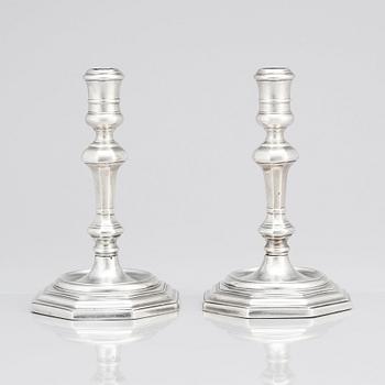 A pair of Italian late 17th/early 18th Century silver candlesticks. Marks of Johann Adolf Gaap (born 1667, died 1724).