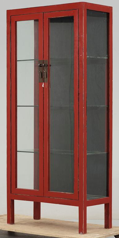 VITRINSKÅP, Kina 1900-tal.