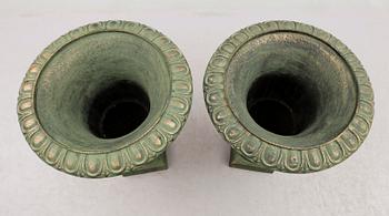 TRÄDGÅRDSURNOR, 1 par, 2000-tal.