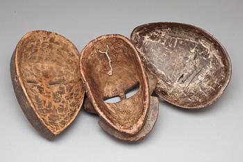 MASKER, 3 st, trä, Afrika, 1900-tal.