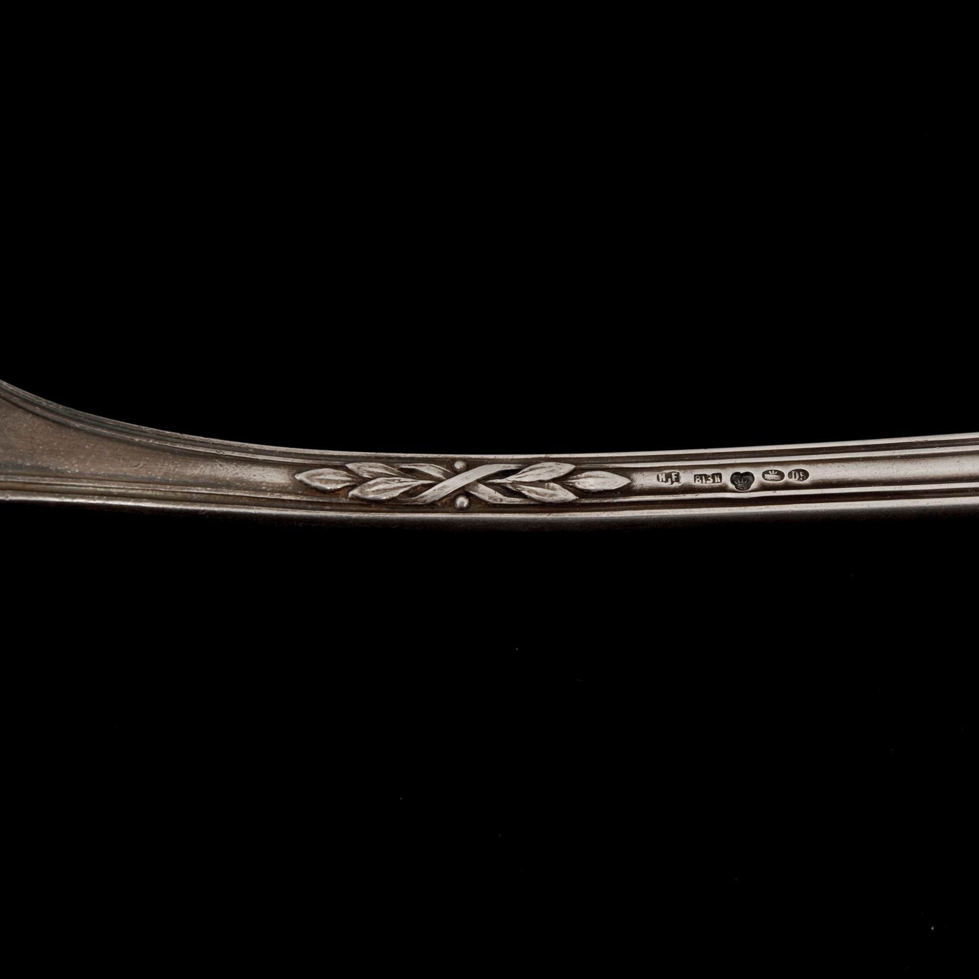 SLEV, silver, Hjalmar Fagerroos, Helsingfors, 1909. Vikt 243,3 g.