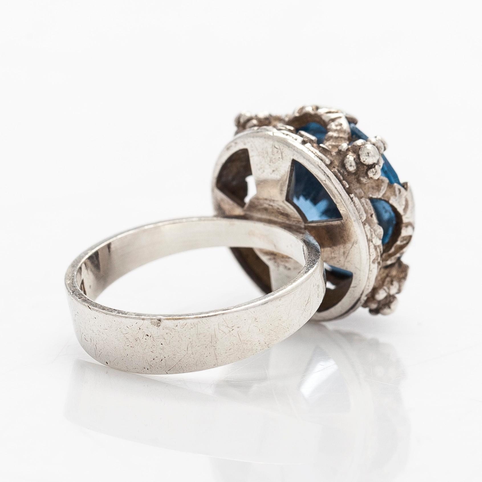 Martti Viikinniemi, ring, fasettslipad syntetisk spinel,  silver, Heinola 1968.