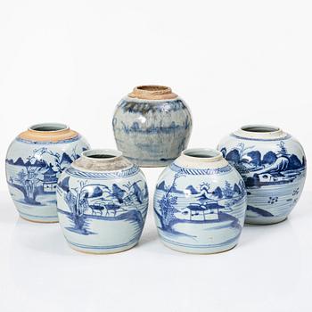 Five porcelain jars, China, Qing dynasty, 19th century.