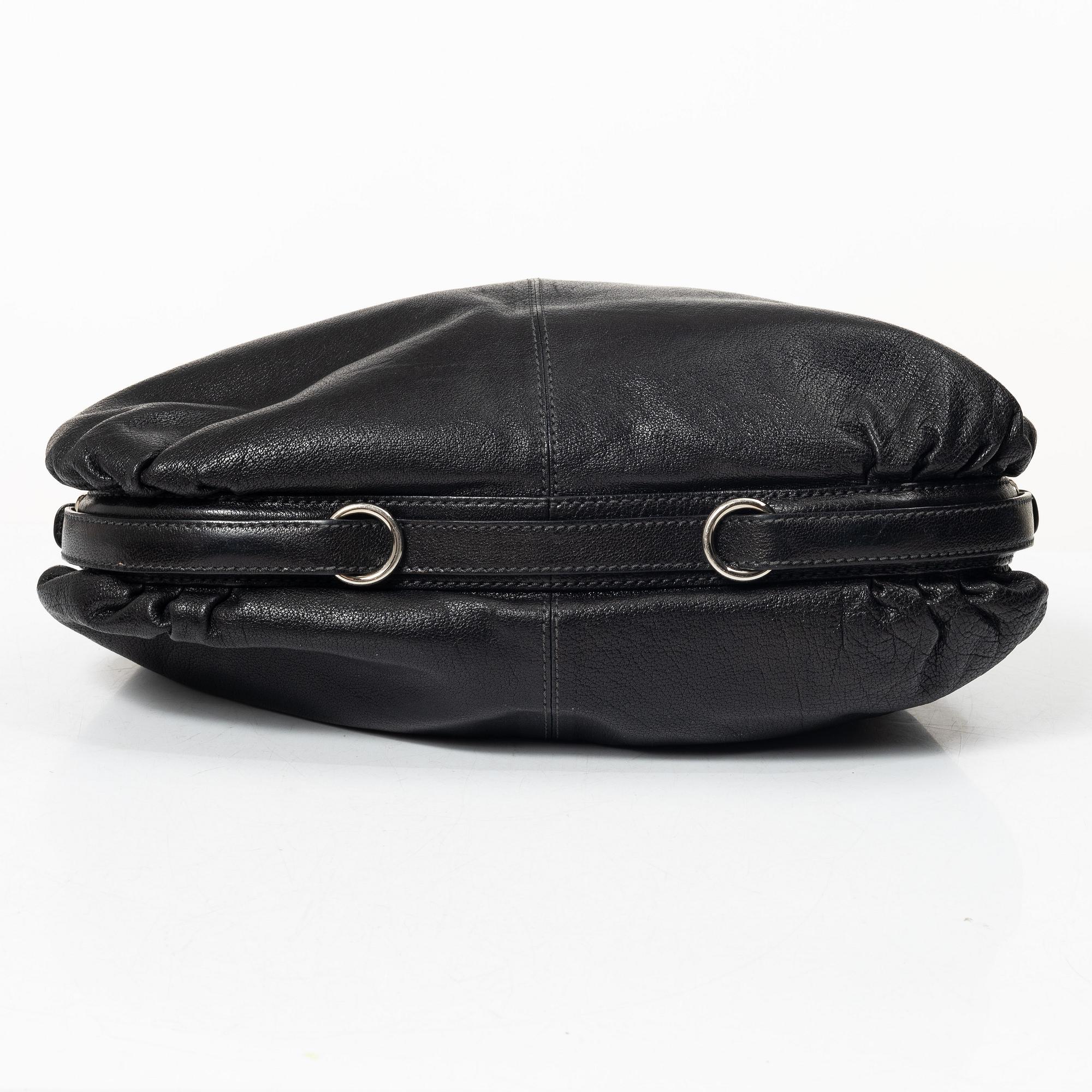 Tod's bag.