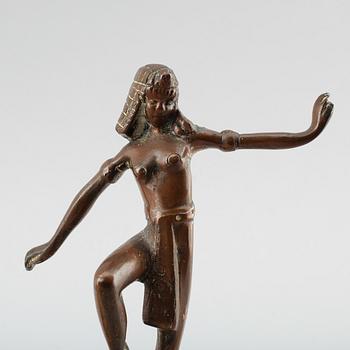 SKULPTURER, 2 st, bronserad metall, 1900-talets första hälft.