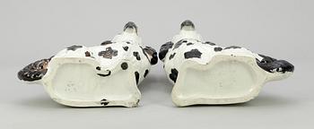 FIGURINER, ett par, flintgods, Staffordshire, England, 1800/1900-tal.