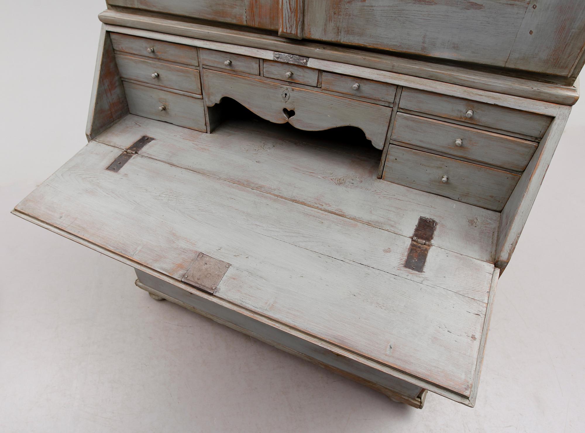 SKRIVSKÅP, 1700-talets andra hälft.