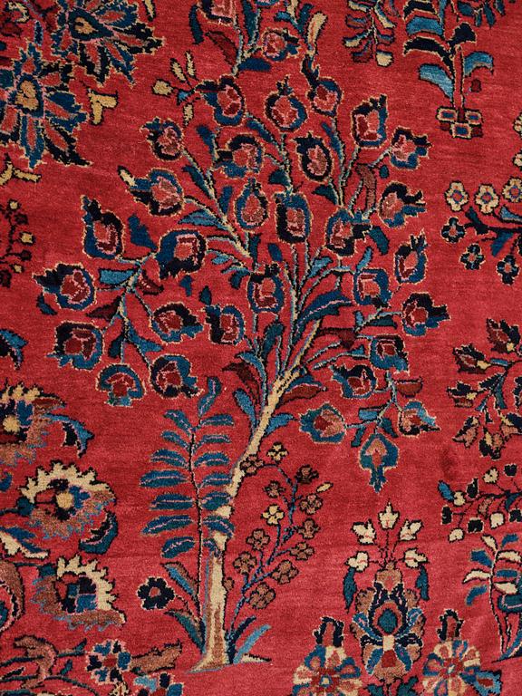 MATTA, semiantik/old Lilihan sannolikt, ca 470 x 343-349,5 cm (samt kortsidorna med 2-2,5 cm blå slätväv).