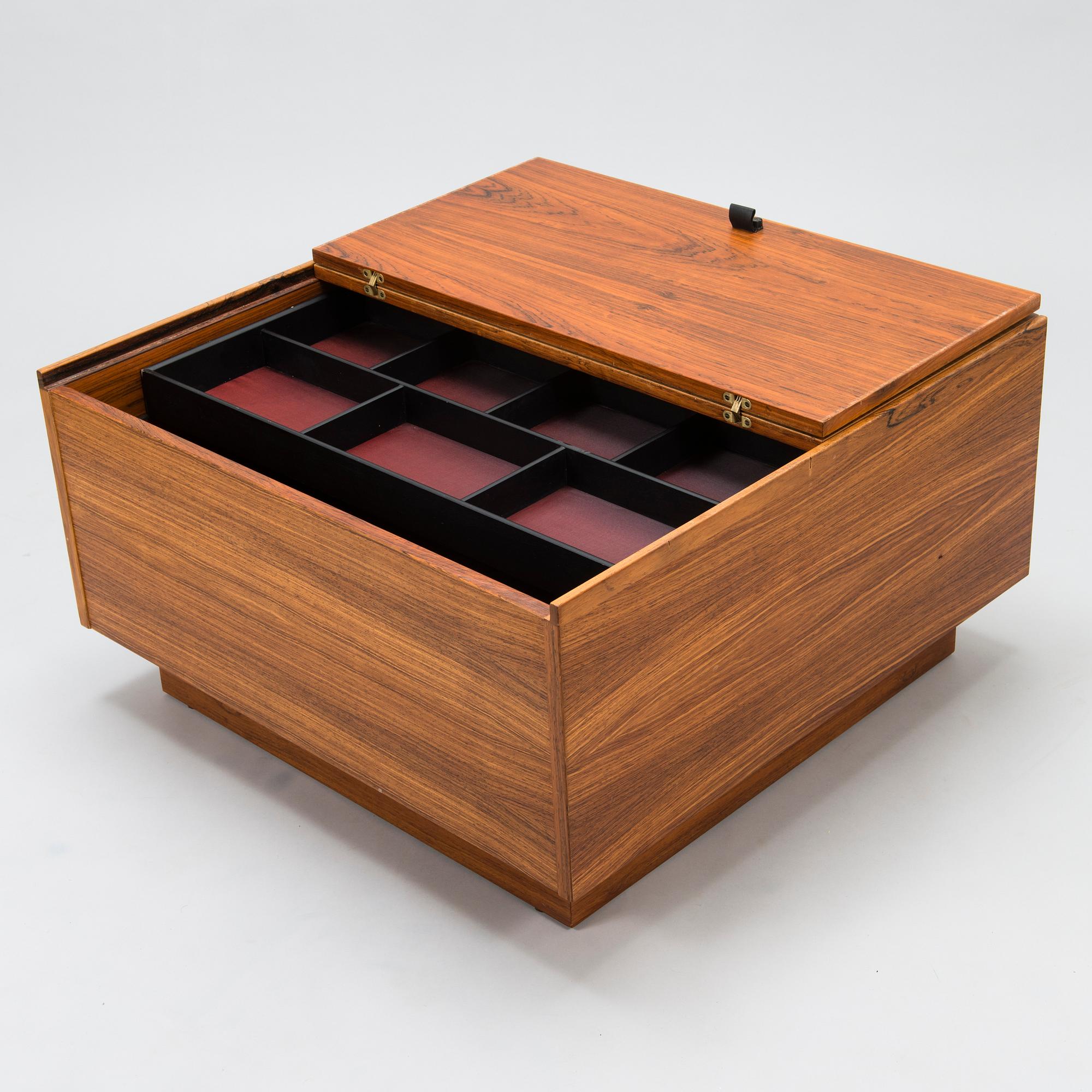 AHTI TASKINEN, A 1960s coffee table of the 'Fennia-collection', Vilka oy, Finland.