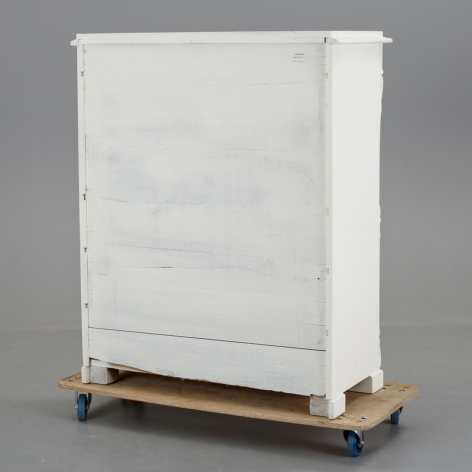 CHIFFONJÉ, modern tillverkning.