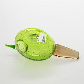 Oiva Toikka, a 'Summer Finch' glass bird, signed O. Toikka Nuutajärvi.