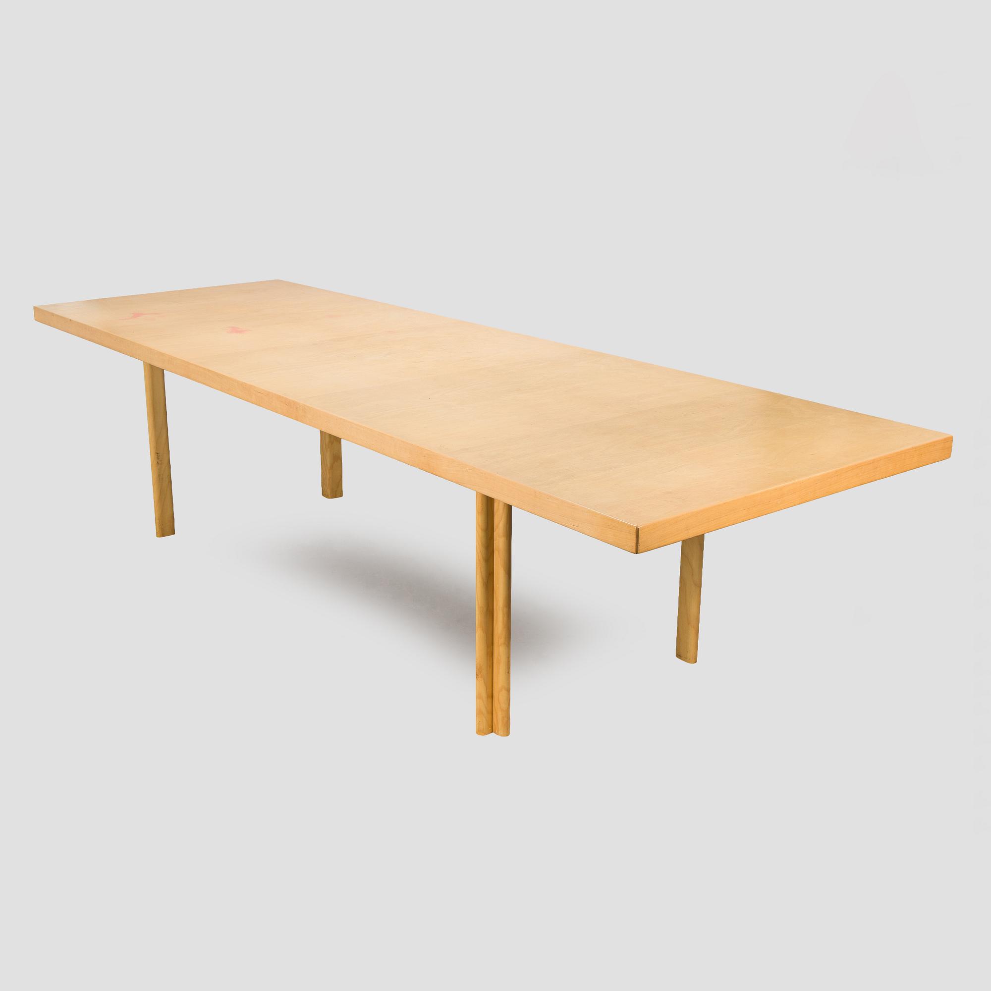 Alvar Aalto, ruokapöytä / neuvottelupöytä, malli 86, Artek, 1900-luvun loppu.